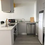 Floor Avenida Arriaga 802 * Фуншал