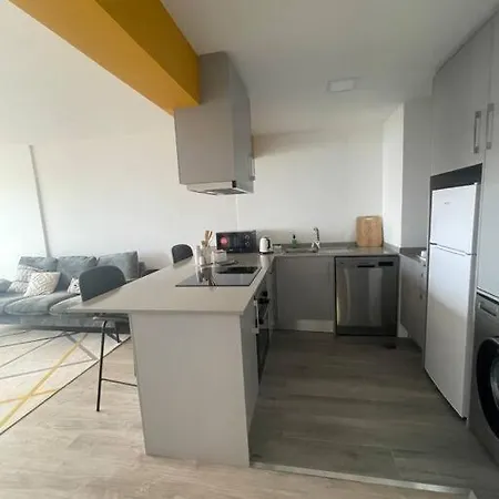 Floor Avenida Arriaga 802 Фуншал